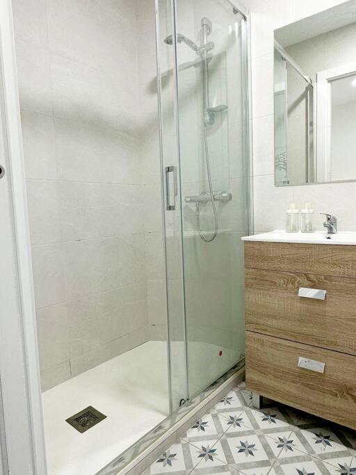 Apartamento De Diseno En Laredo Centro Экстерьер фото